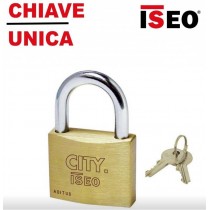 LUCCHETTO OTTONE ISEO A CHIAVE UNICA KA 25mm ISEO - Corpo in ottone massiccio, con arco in acciaio temprato antitaglio e cromat