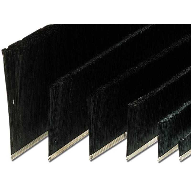 Paraspiffero con spazzola strip Siat per portoni 5x25mm, barra da 2,5mt - Applicazioni su serramenti e portoni industriali per Paraspiffero con spazzola strip Siat per portoni 5x25mm, barra da 2,5mt - Applicazioni su serramenti e portoni industriali per