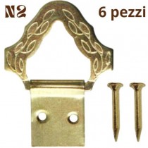 Attaccaglie barocco per quadri in ferro ottonato N2, conf. da 6 pezzi complete di chiodo bronzato - 